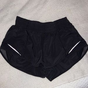 black lulu hotty hot shorts
